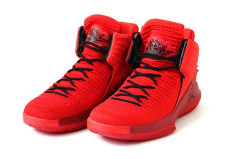 AIR JORDAN XXXII
