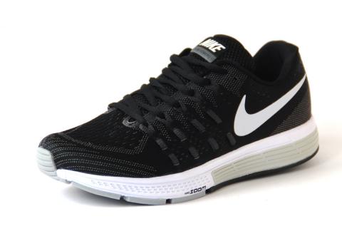 Nike Air Zoom Vomero 11